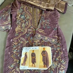 BNWT pakistani shalwar kameez